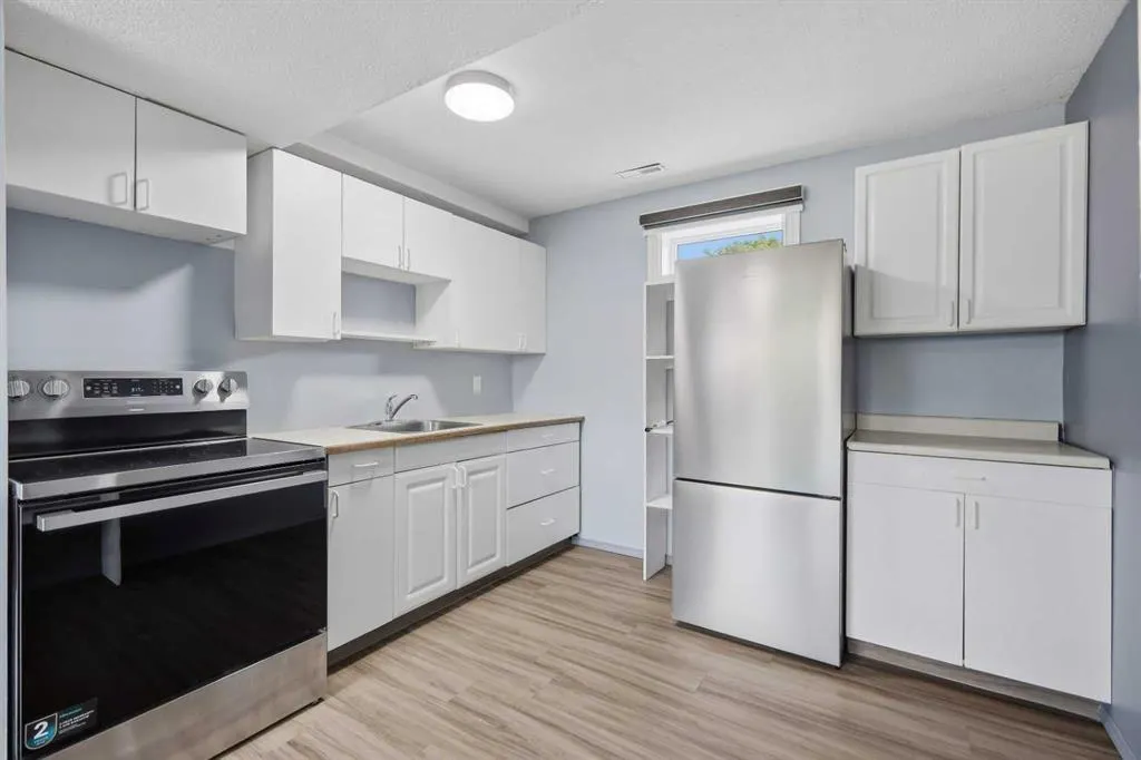 21 Parkland Drive