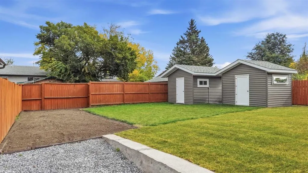 21 Parkland Drive