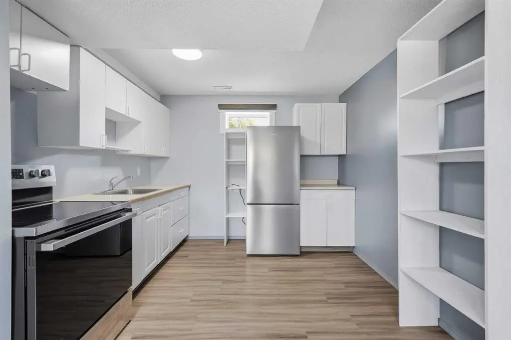 21 Parkland Drive