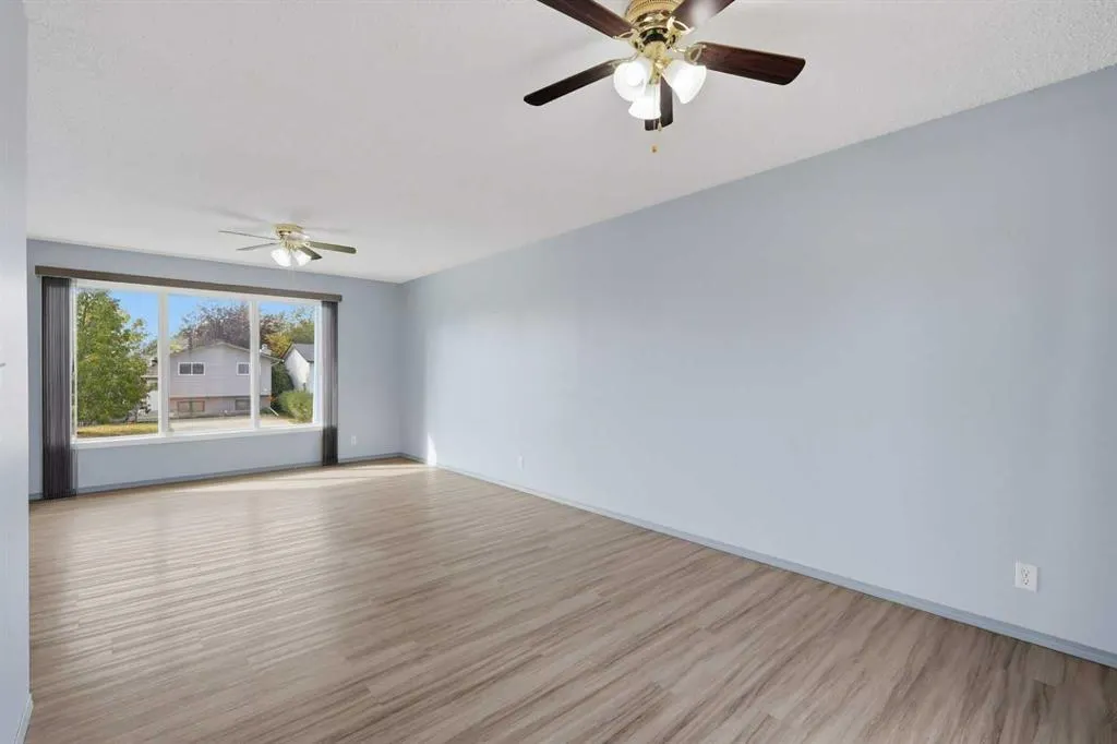 21 Parkland Drive