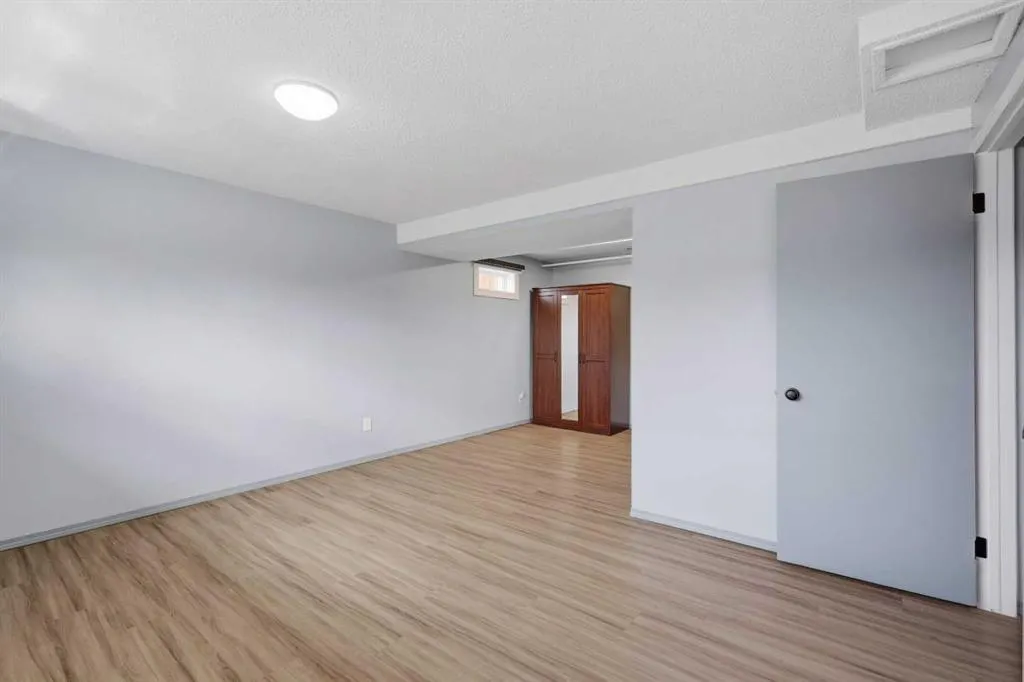 21 Parkland Drive