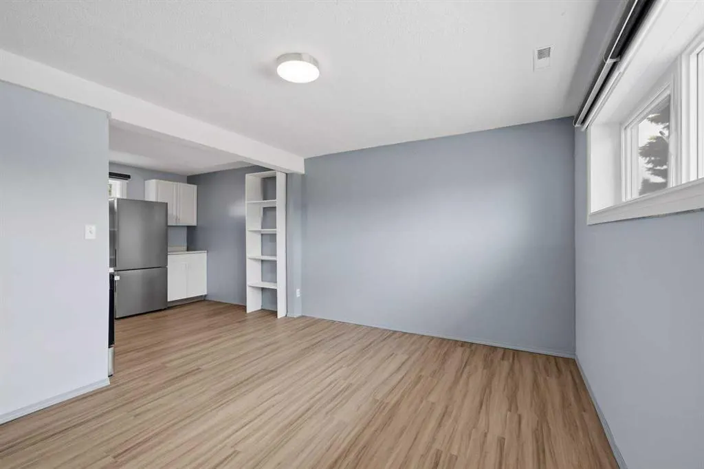 21 Parkland Drive
