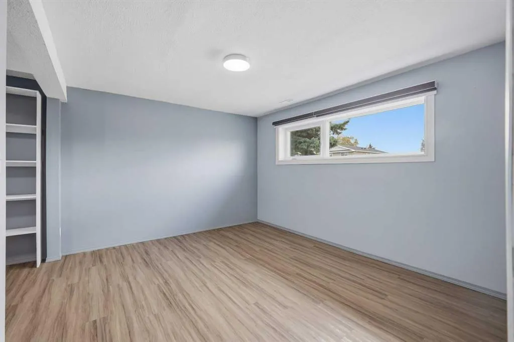 21 Parkland Drive