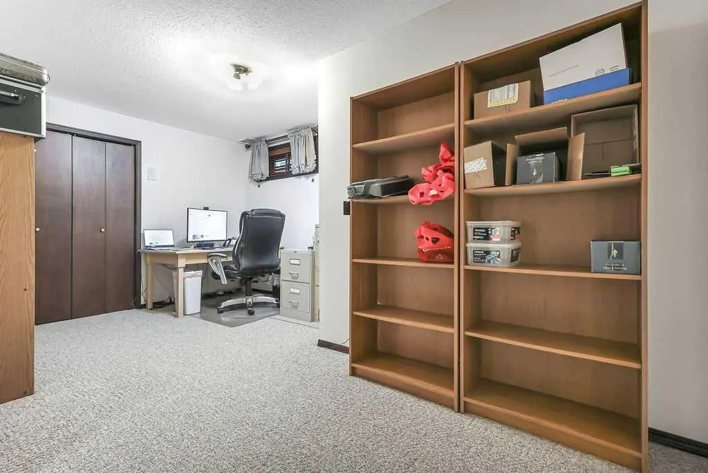 86 Allison Crescent