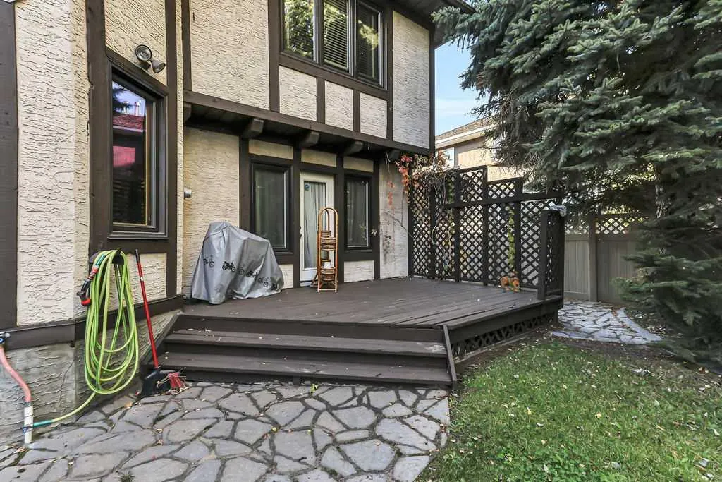 86 Allison Crescent