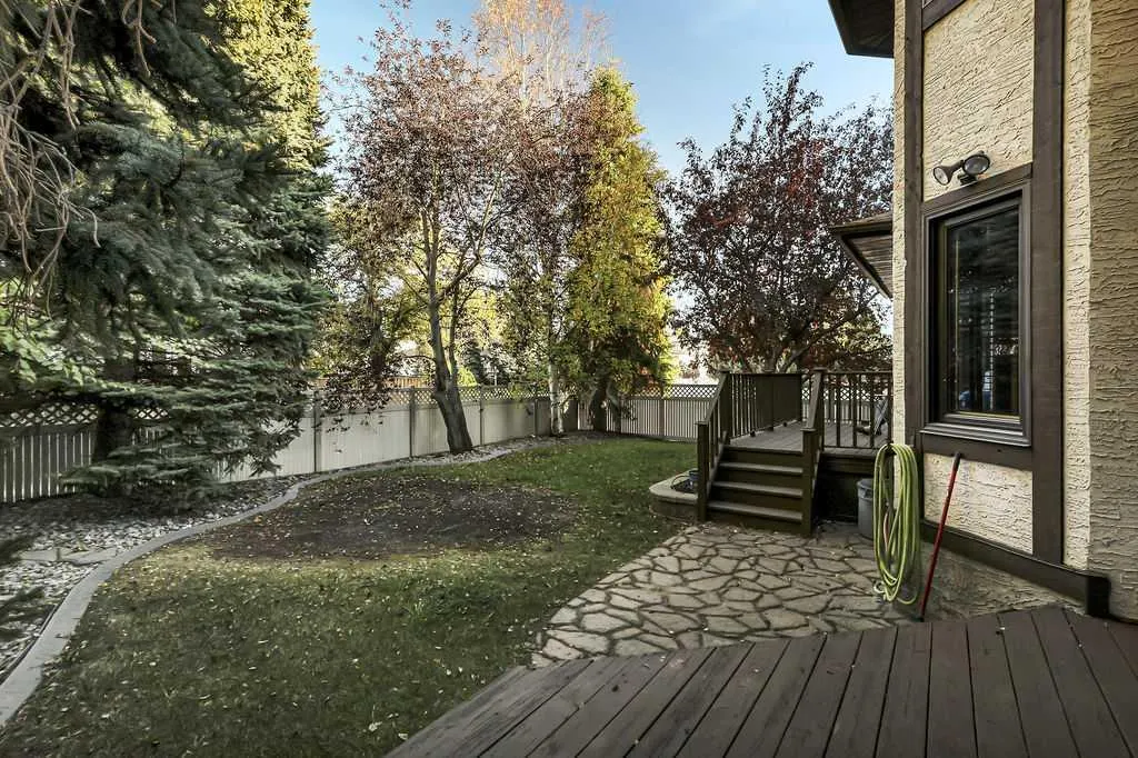 86 Allison Crescent