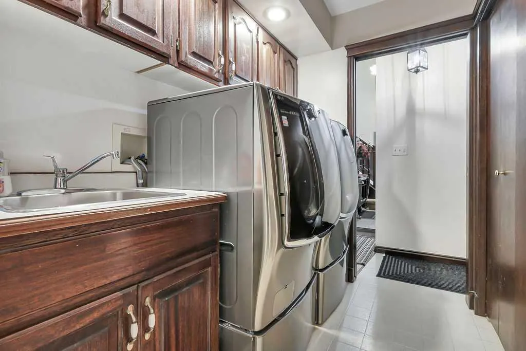 86 Allison Crescent