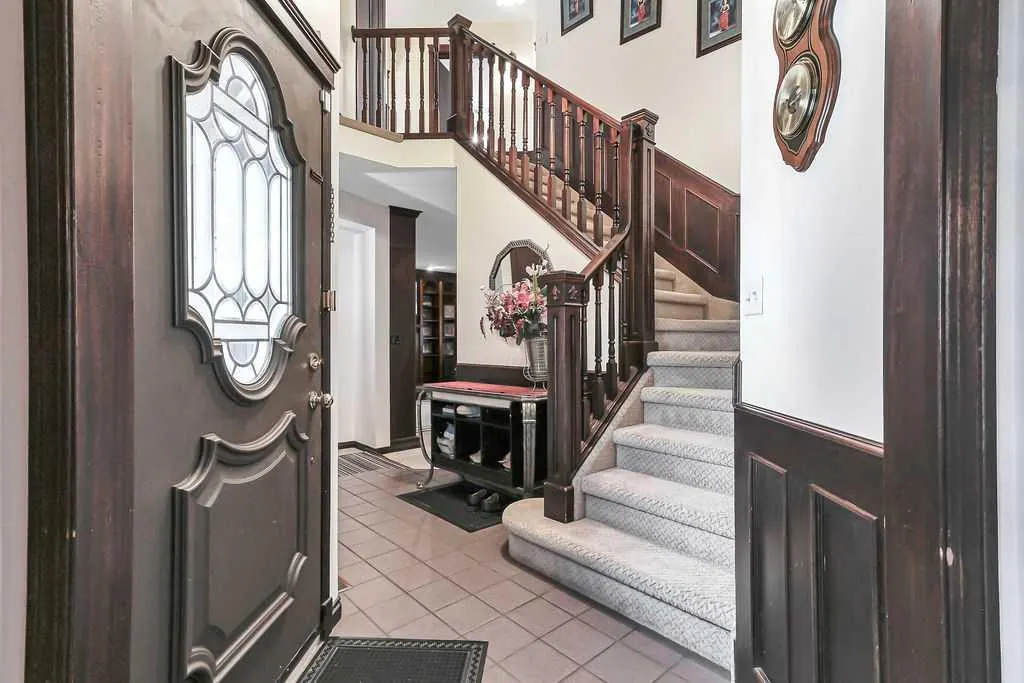 86 Allison Crescent