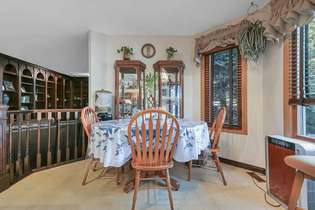 86 Allison Crescent