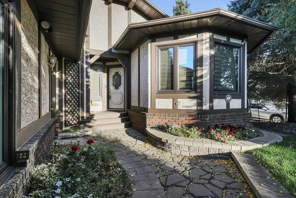 86 Allison Crescent