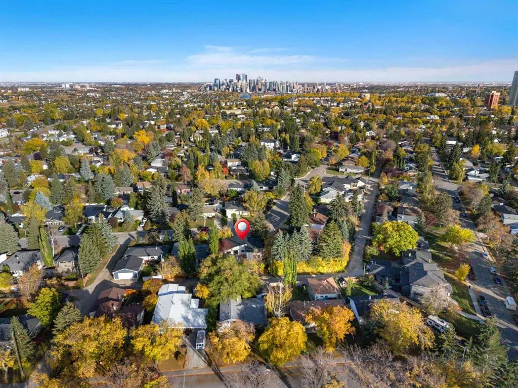 151 Waterloo Drive SW