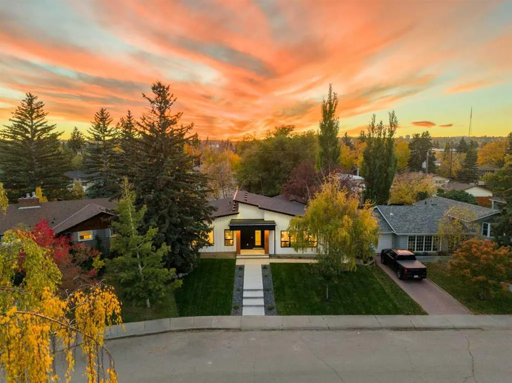 151 Waterloo Drive SW