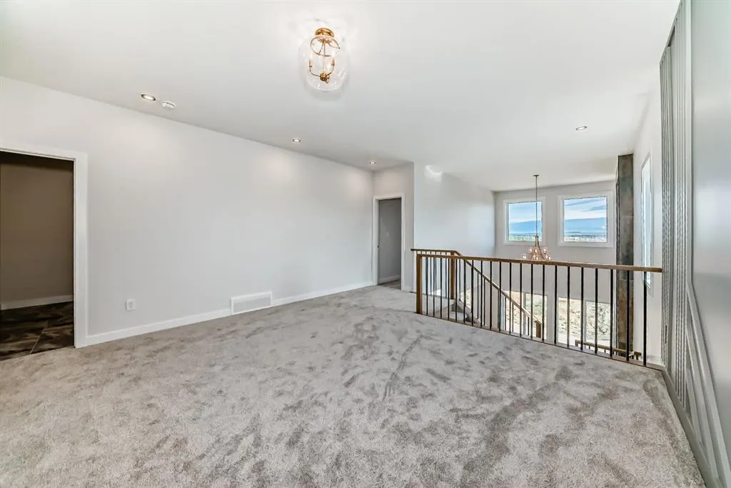 15 VINCENT Gate