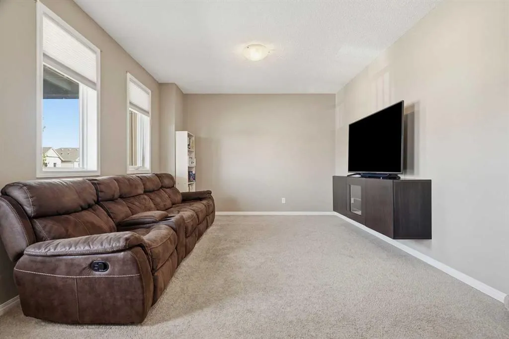 143 Windbrook Manor SW