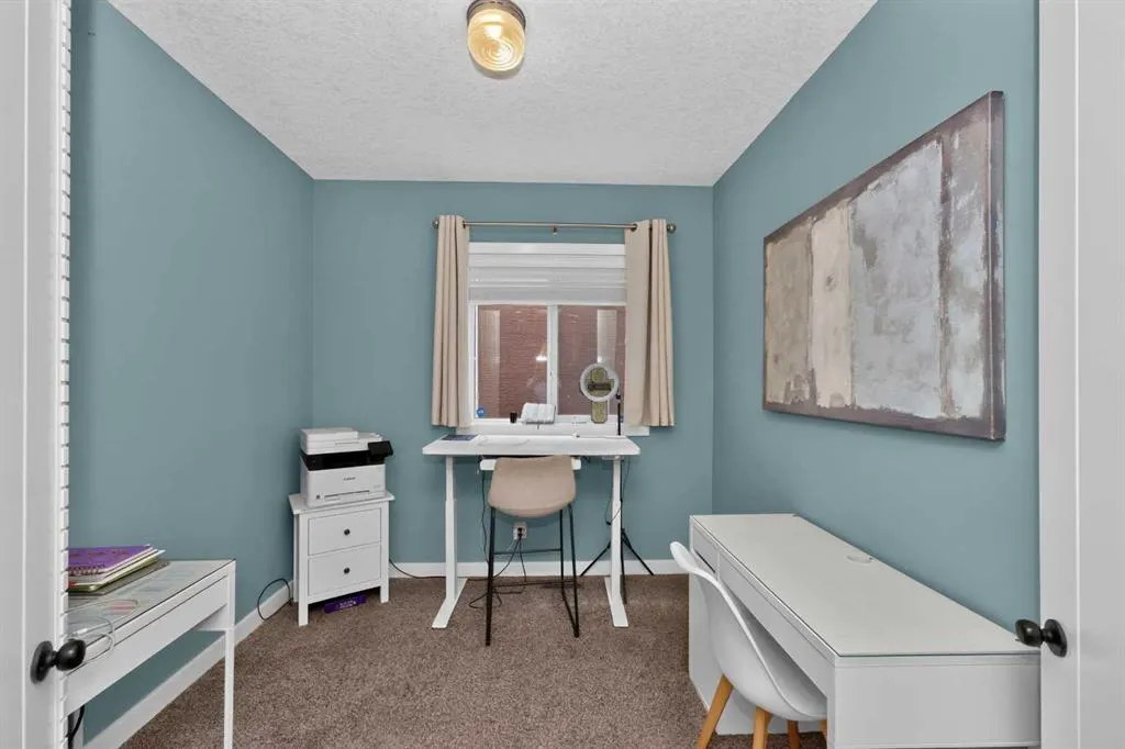 244 Mahogany Bay SE