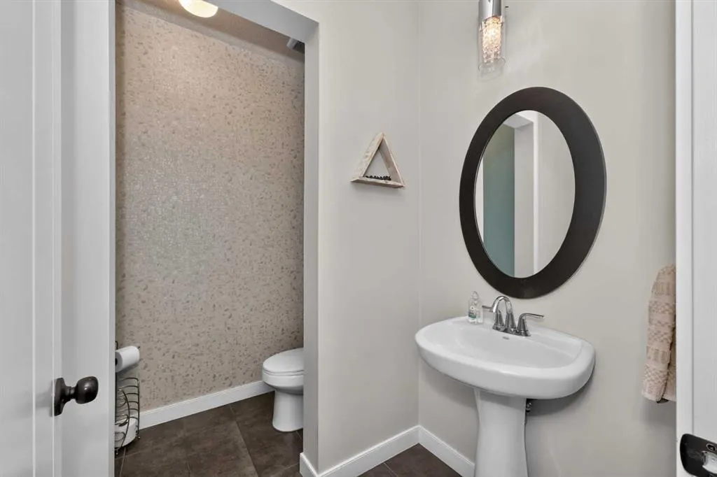 244 Mahogany Bay SE