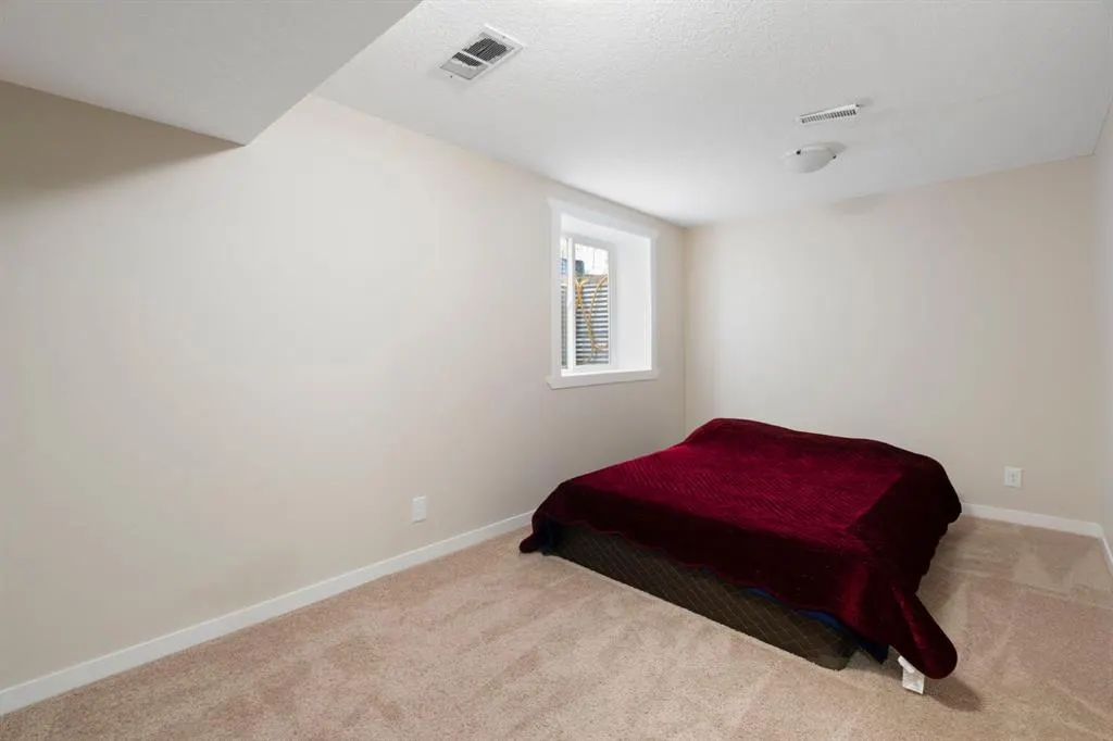 86 Tuscany Ravine Road NW