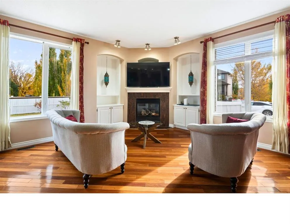 86 Tuscany Ravine Road NW
