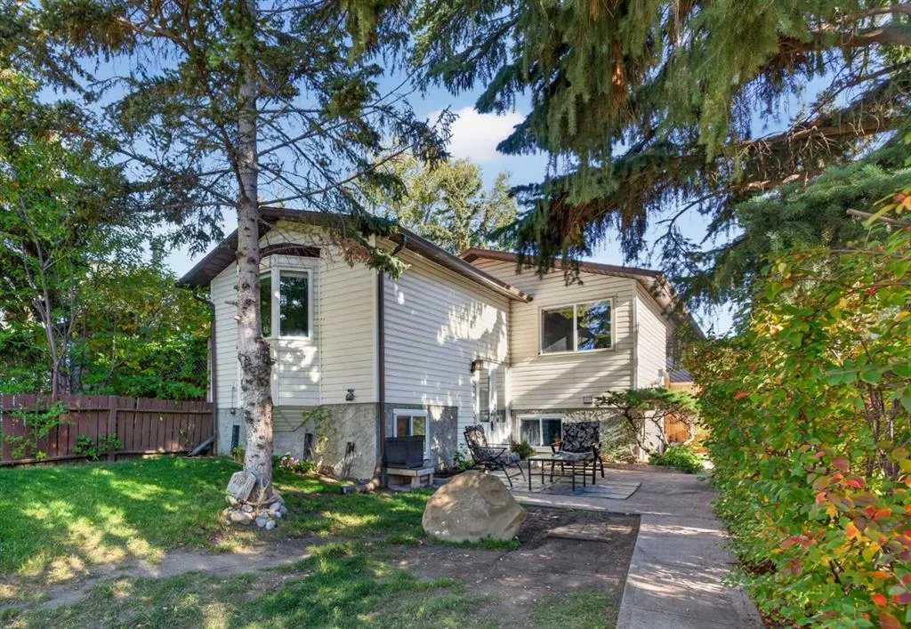 907 Ranchview Crescent NW