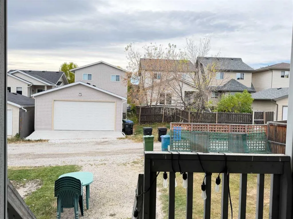 95 Panora Close NW