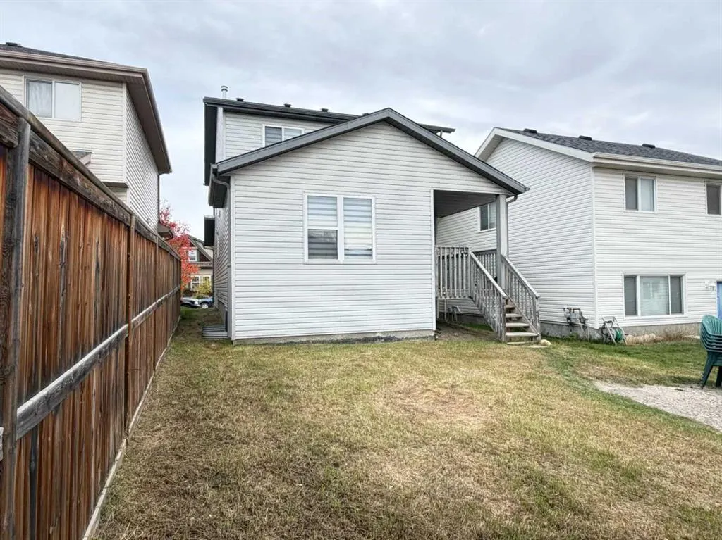 95 Panora Close NW