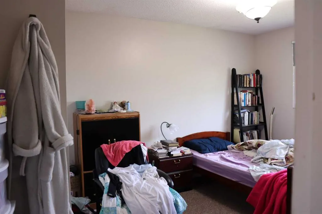 48 Jerry Potts Boulevard W