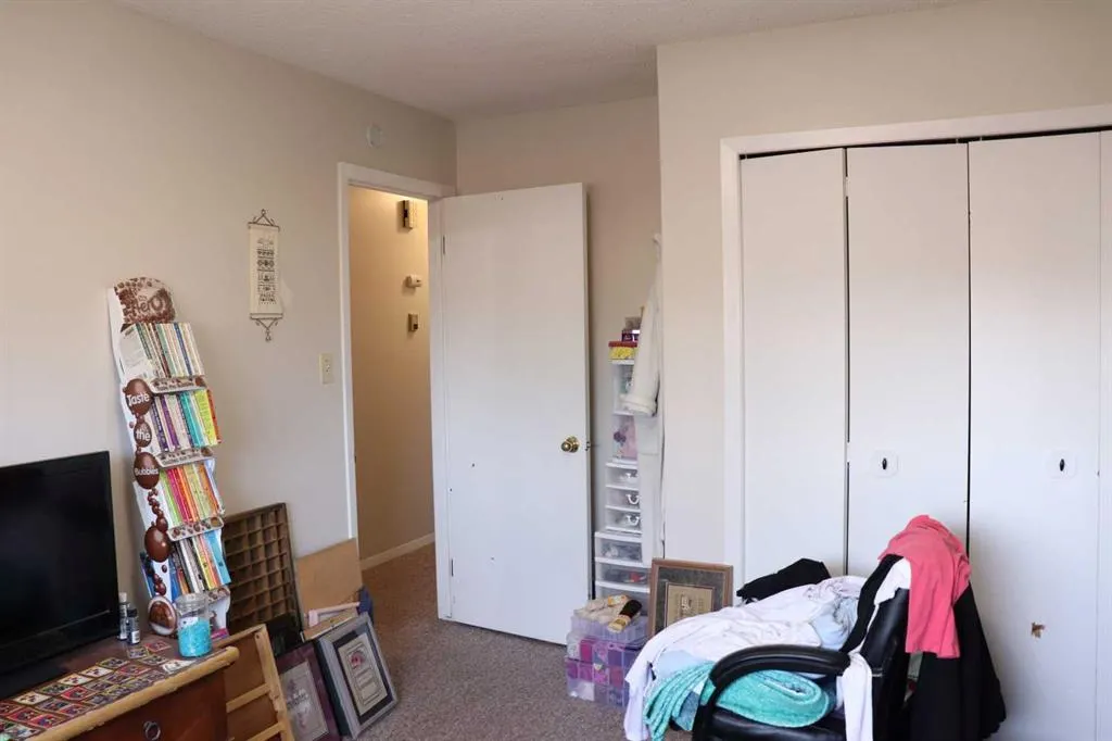 48 Jerry Potts Boulevard W