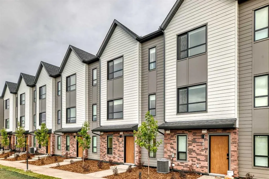 20295 Seton Way SE #105