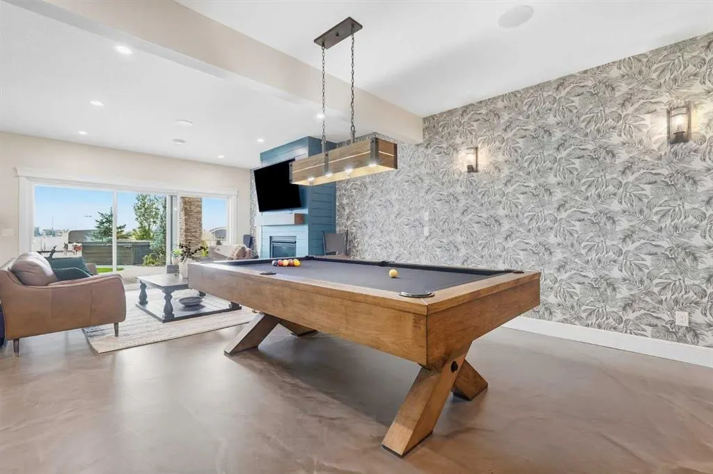 435 East Chestermere Drive