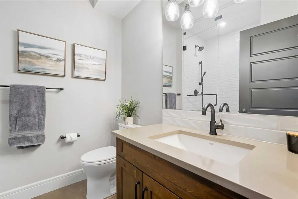 435 East Chestermere Drive
