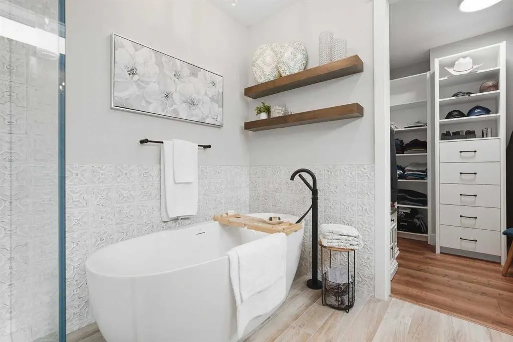 435 East Chestermere Drive