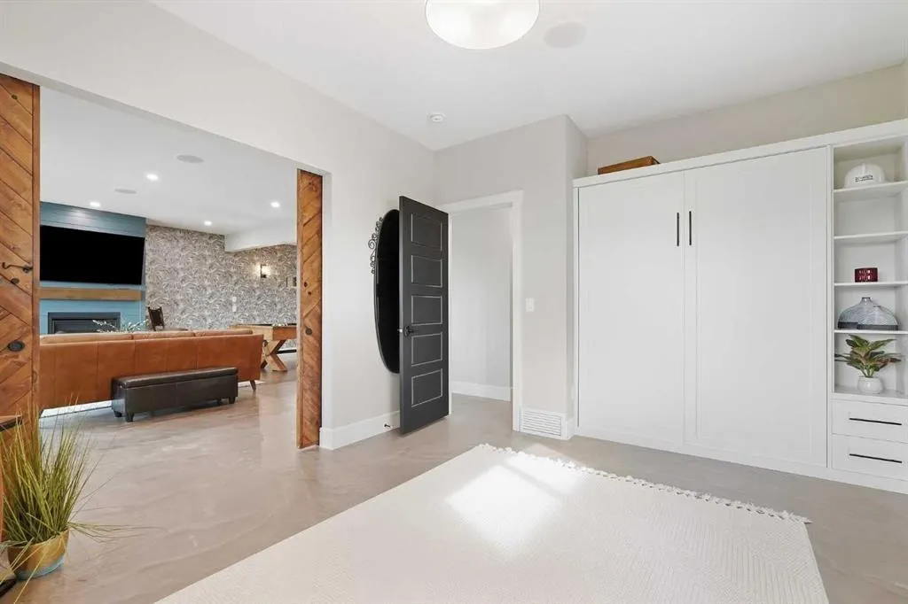435 East Chestermere Drive
