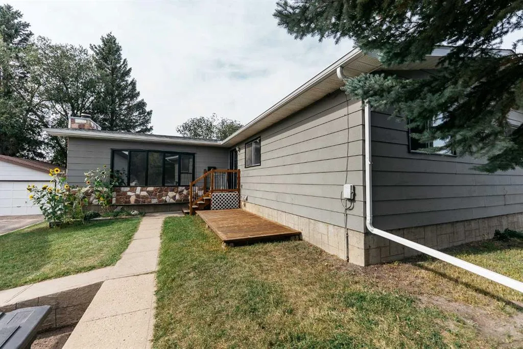10 Tee Road