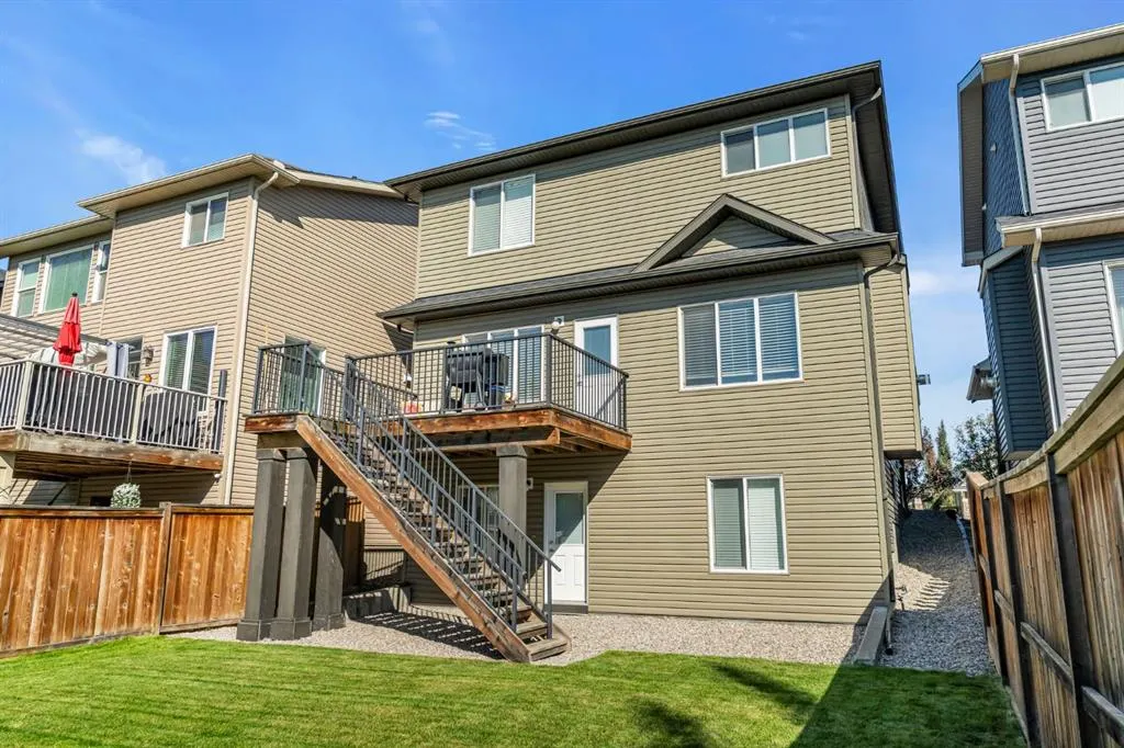 21 Mount Rae Heights