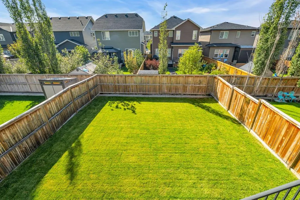 21 Mount Rae Heights