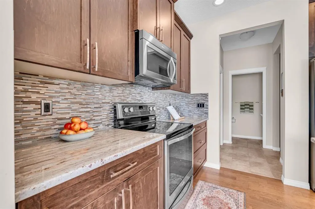 21 Mount Rae Heights