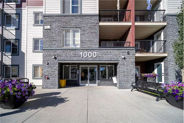 81 Legacy Boulevard SE