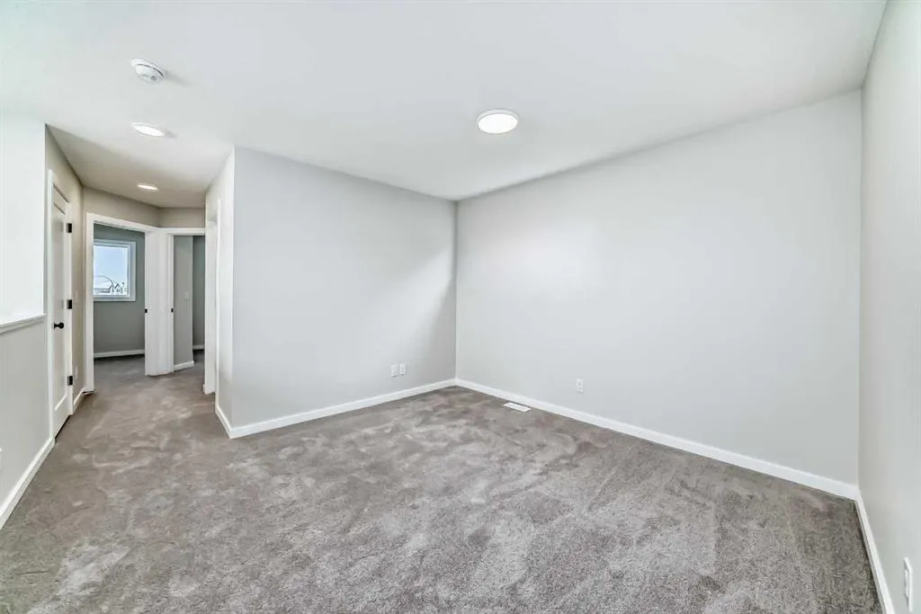 15 Heirloom Lane SE