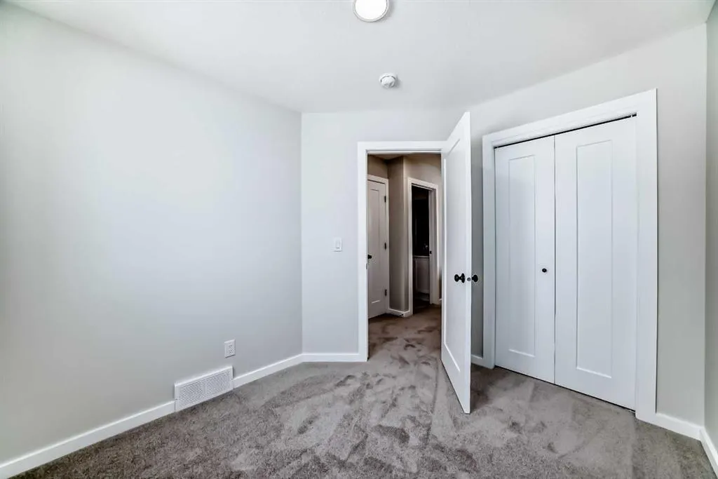 15 Heirloom Lane SE