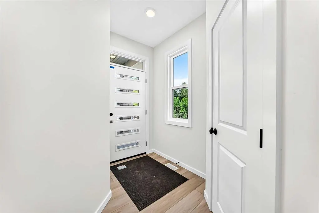 90 Raven Point SE
