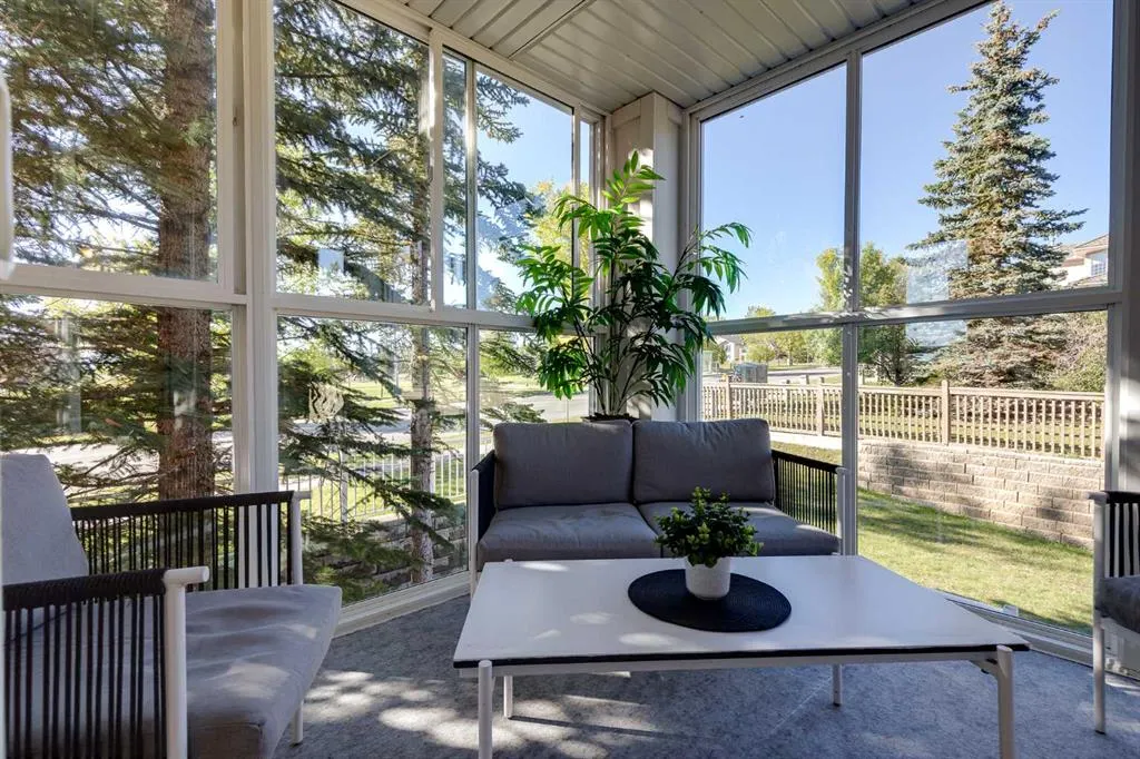 6868 Sierra Morena Boulevard SW #227