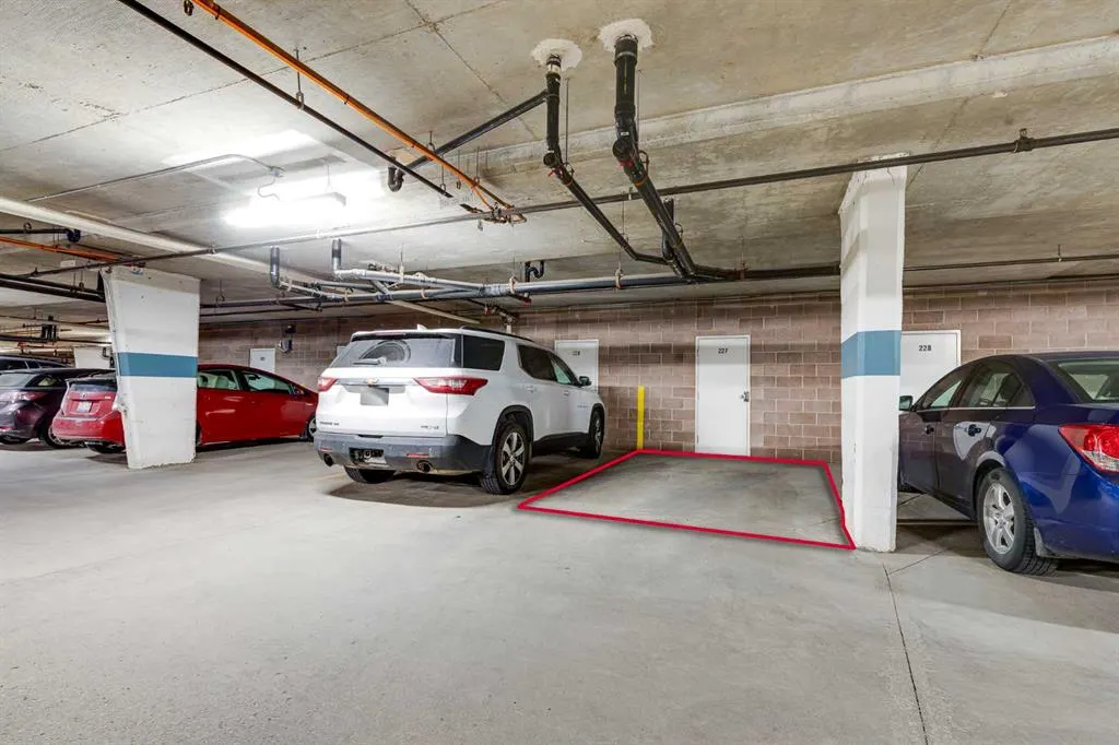6868 Sierra Morena Boulevard SW #227