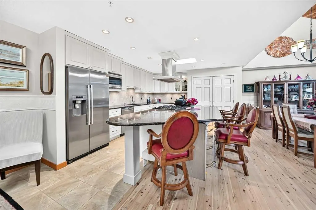505 Spring Creek Drive #404