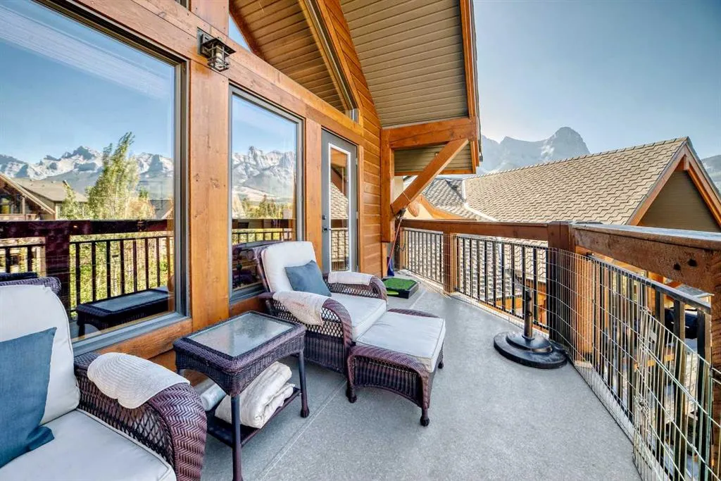 505 Spring Creek Drive #404
