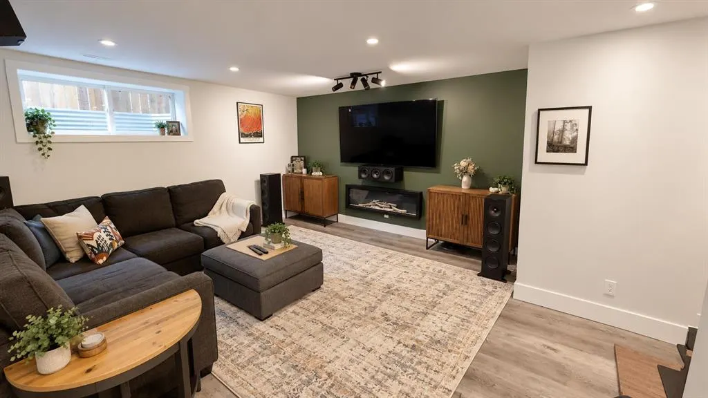 683 Keystone Chase W