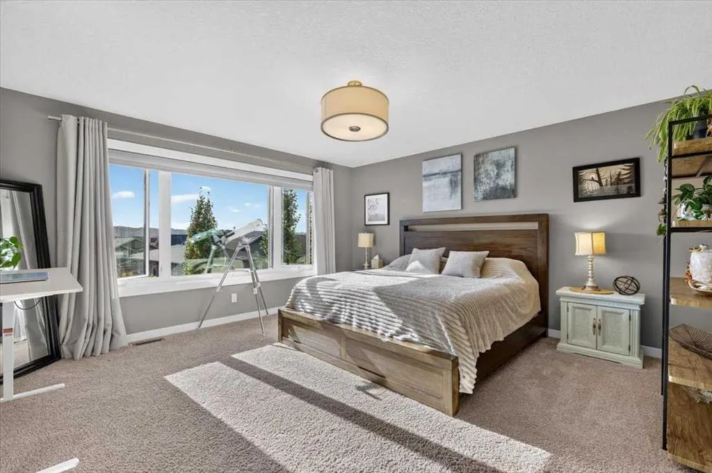 90 Cranbrook Crescent SE