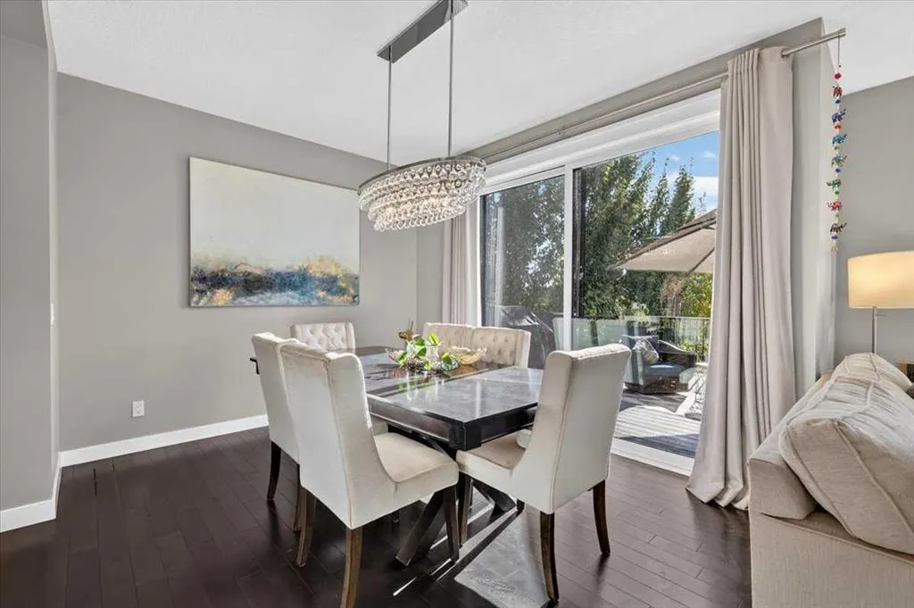 90 Cranbrook Crescent SE