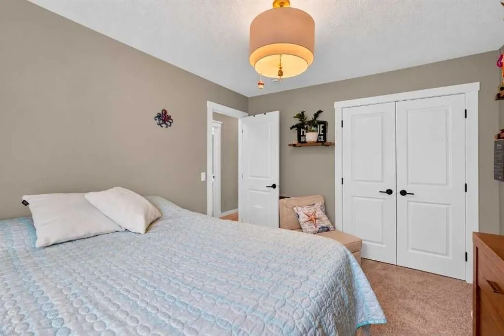 90 Cranbrook Crescent SE