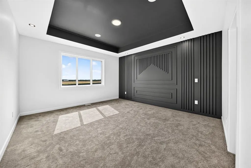47 EVERSON Close