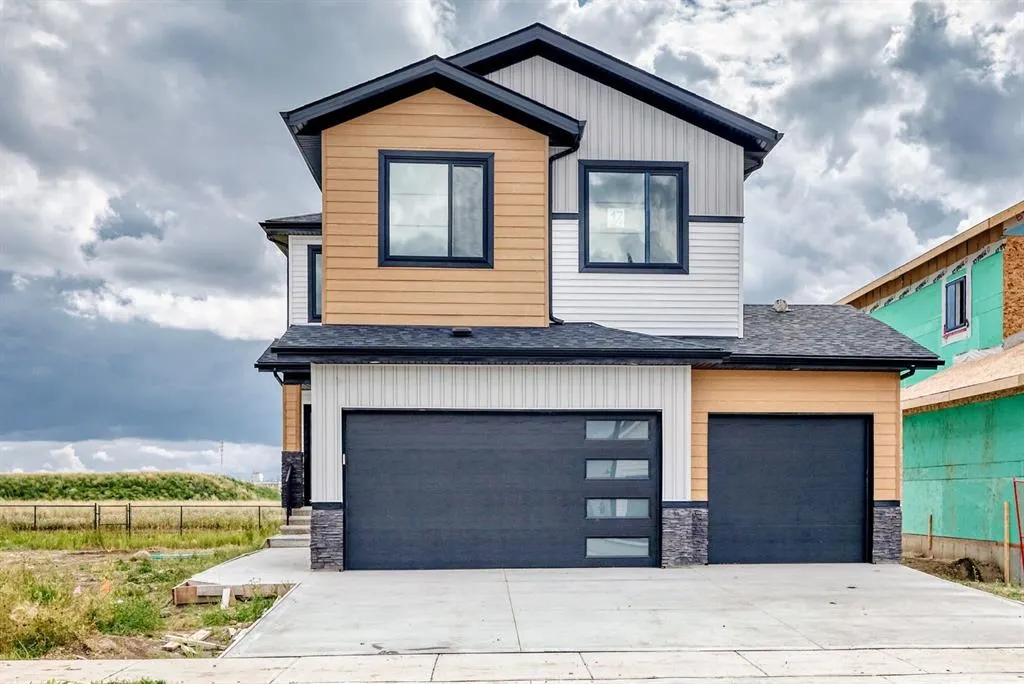 47 EVERSON Close